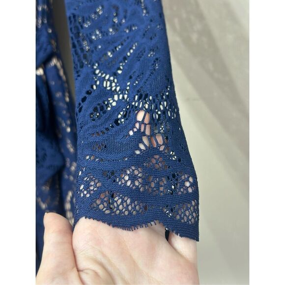 NWOT Lilly Pultizer Navy Blue Lace Long Sleeve Tiki Wrap Skort Romper One Piece - Picture 4 of 14